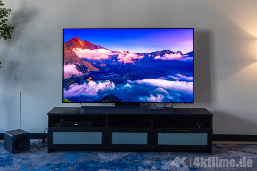 Der S90H OLED TV beerbt den Testsieger-OLED S90F aus dem Vorjahr.