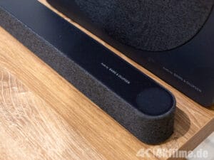 Die Slim Dolby Atmos-Soundbar TCL A65K mit 3.1.2-Sound optimiert von Bang & Olufsen.