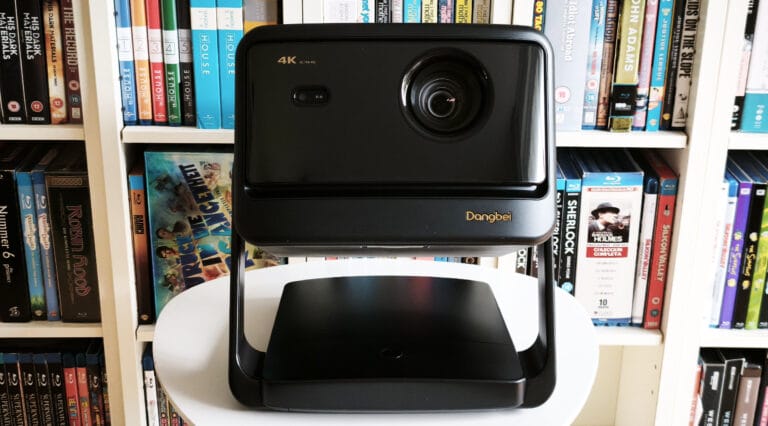 Dangbei DBOX02 Pro im Erfahrungsbericht: Laser-Beamer mit Google TV und HDR10+