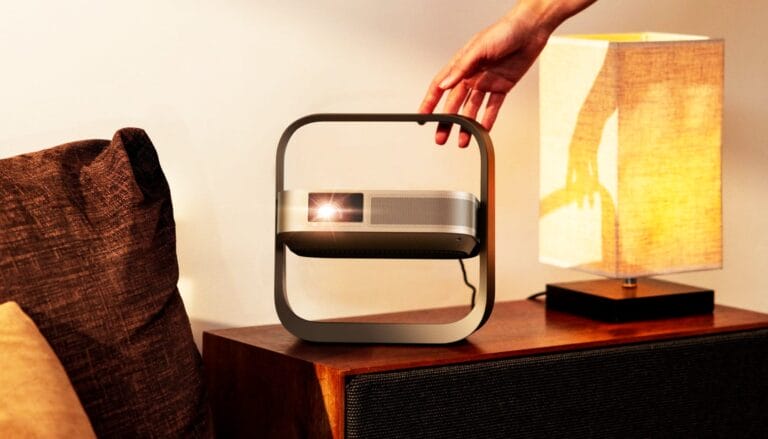 XGIMI Elfin Flip 4K: Frischer Heimkino-Beamer mit Google TV und Gaming-Finesse