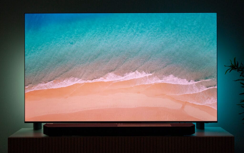 Da möchte man direkt reinspringen. Die Bildqualität des Samsung R95H ist beeindrucken.