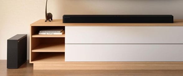 Die Hisense HS2100 Soundbar mit Subwoofer verarbeitet Signale von Dolby und DTS.