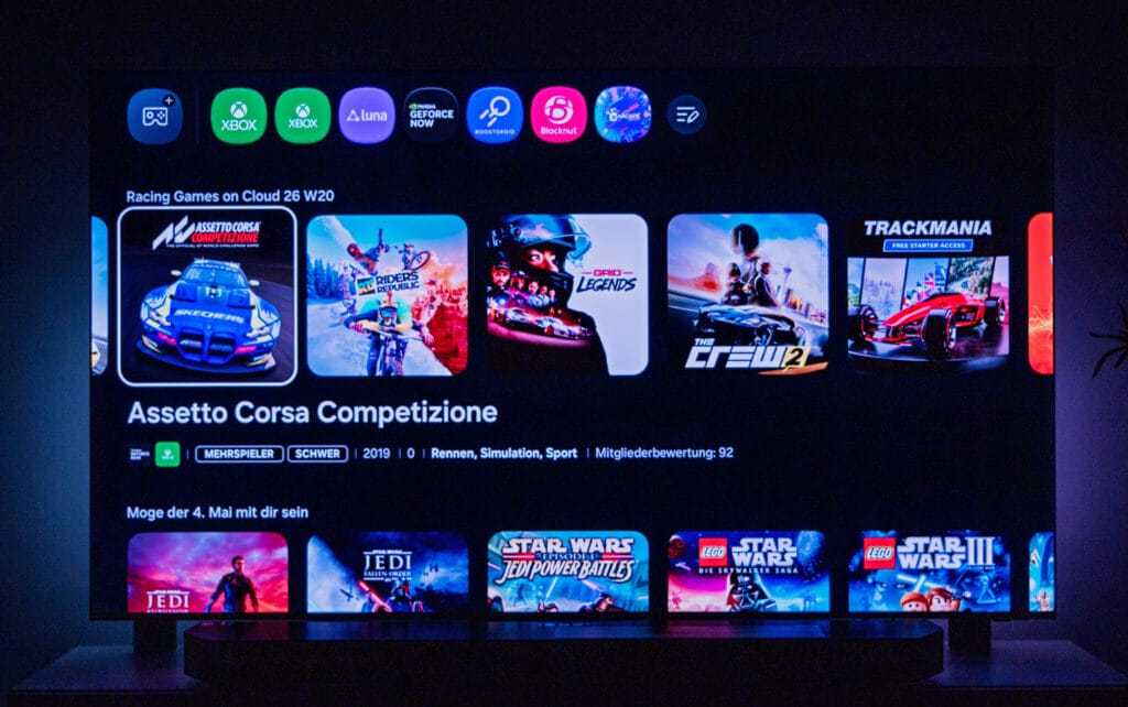 Über den Spiele-Hub könnt ihr eure angeschlossenen Konsolen/PC verwalten und mit kompatiblen Controllern auch direkt ohne Konsole zocken (Games Streaming)