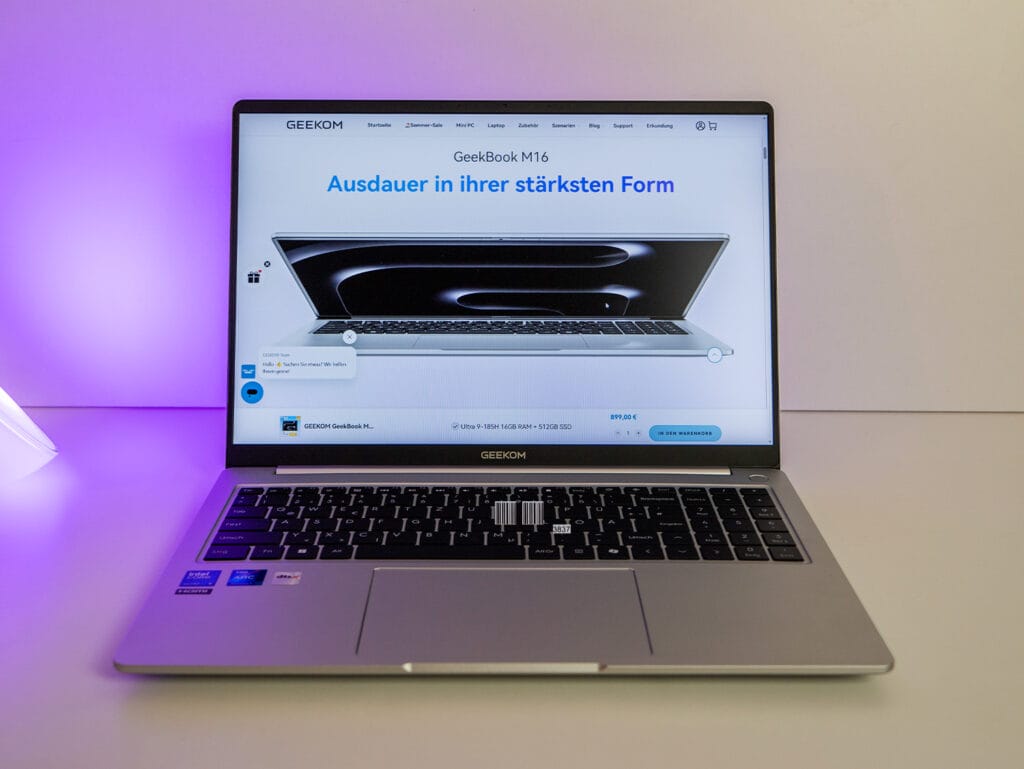 Mit großem Akku und starken Intel Prozessor legt sich das GeekBook M16 mit der Konkurrenz an.