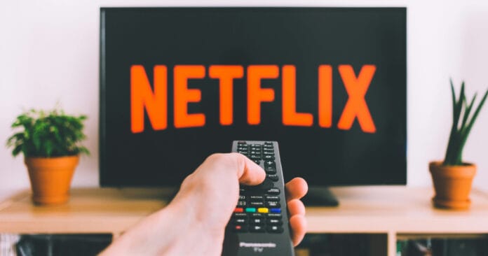 Netflix könnte sich bald die eigene Konkurrenz in seine App holen.
