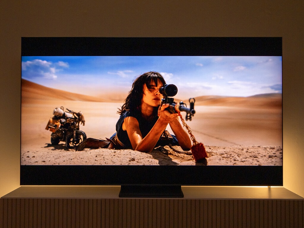 Bei der Farb- und Kontrastdarstellung zeigt der C8L, was die LCD-Bildschirmtechnologie in den vergangenen Jahren für Entwicklungsschritte gemacht hat.