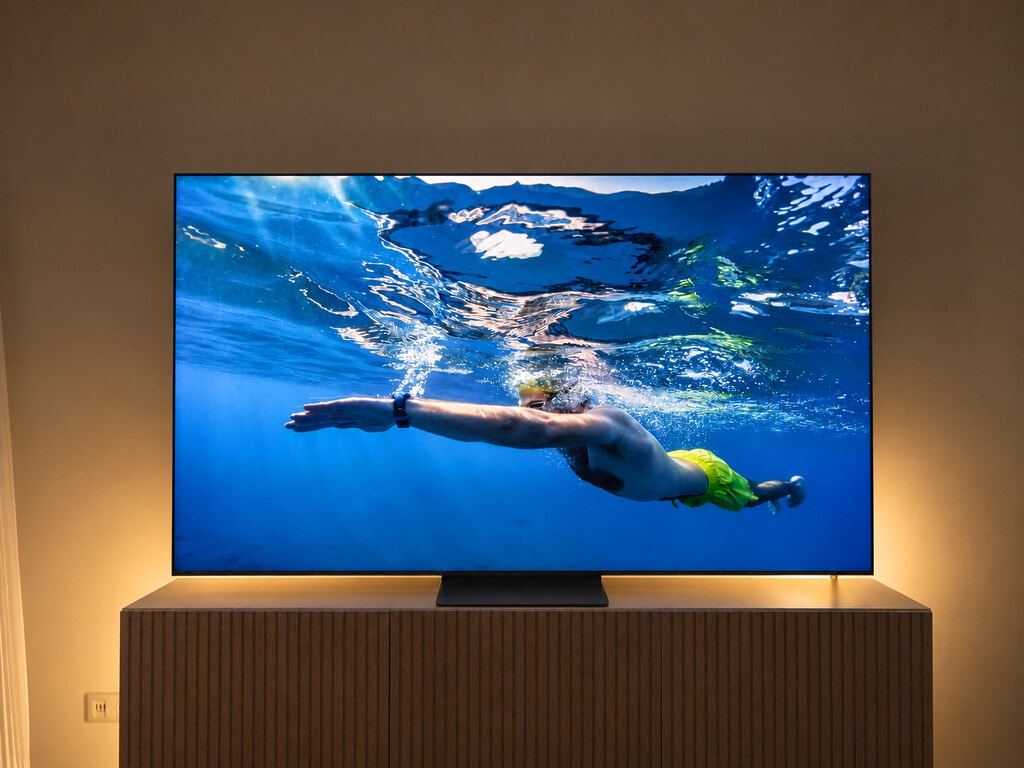 Visuell hat der TCL C8L 4K-SQD-Mini-LED-TV so einiges zu bieten.